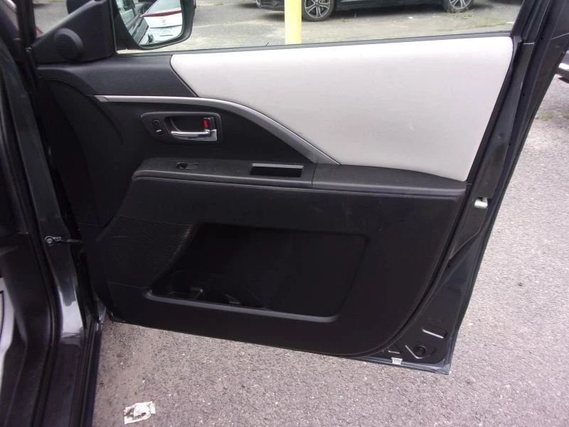 2012 Mazda Mazda 5 - Image 11 of 12
