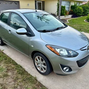 2012 Mazda MAZDA2 Touring Hatchback