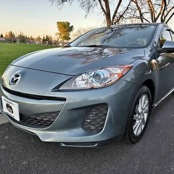 2012 Mazda Mazda3 i Grand Touring Hatchback 4D