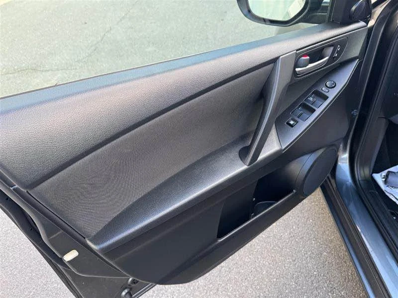 2012 Mazda Mazda 3 2nd Gen - Image 17 of 20