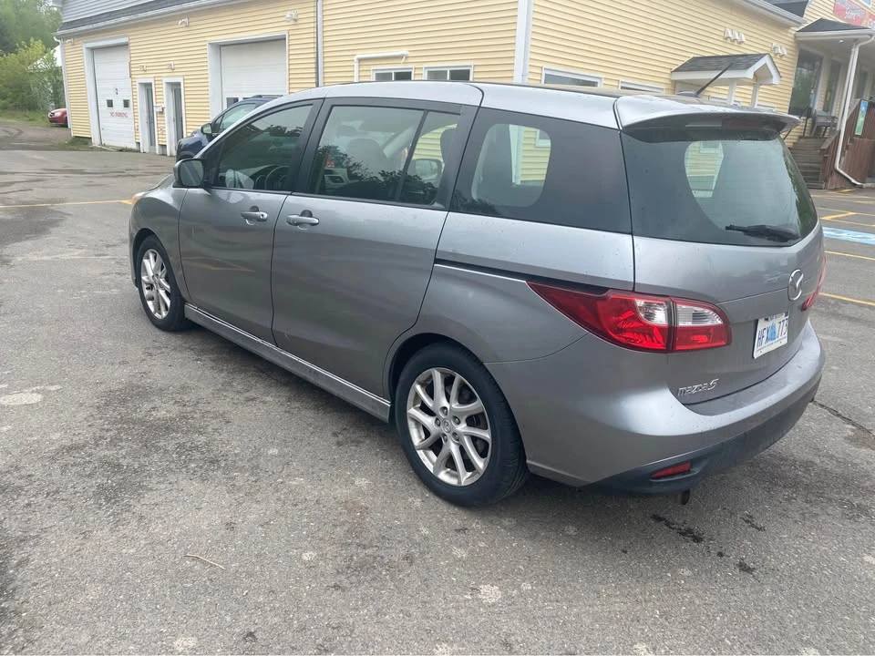 2012 Mazda Mazda 5 - Image 3 of 9