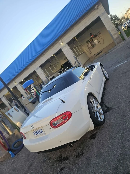 2012 Mazda NC MX-5 Miata - Image 4 of 21
