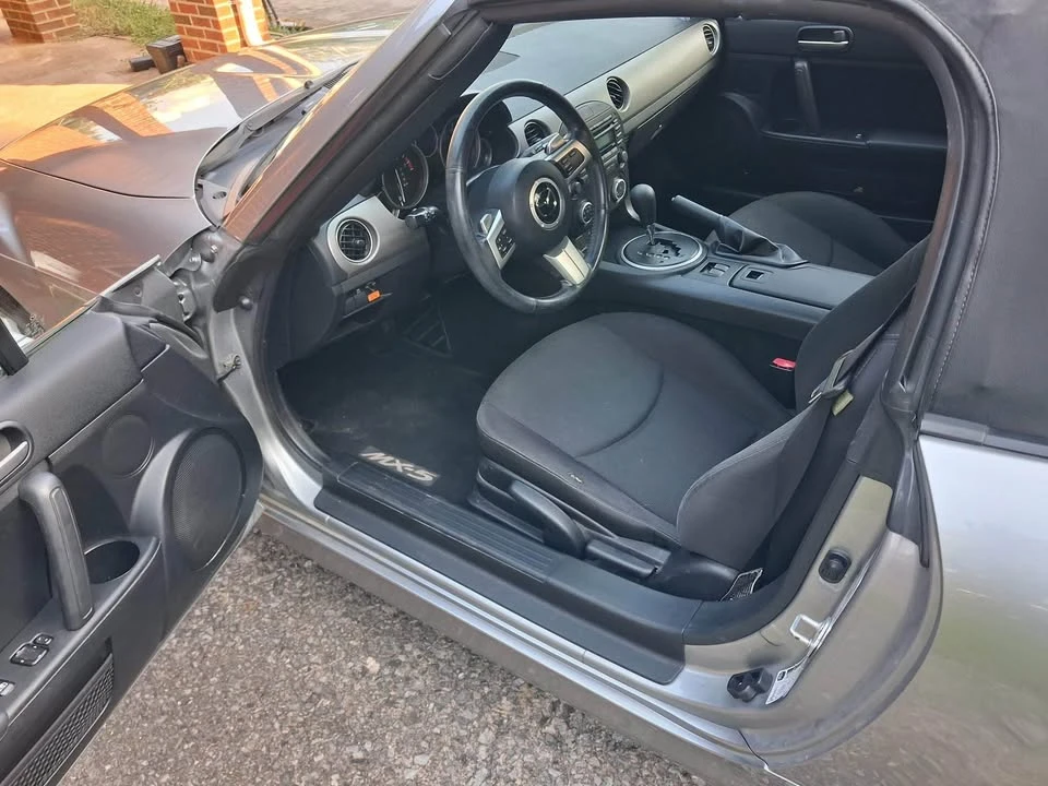 2012 Mazda NC MX-5 Miata - Image 4 of 4