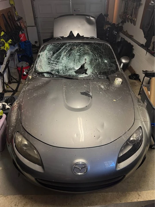 2012 Mazda NC MX-5 Miata - Image 3 of 4