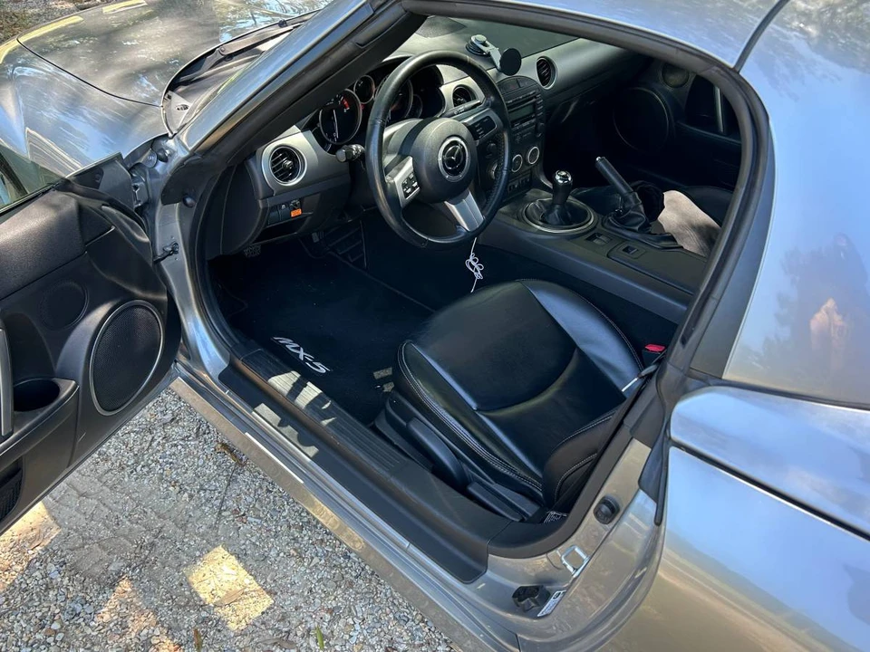 2012 Mazda NC MX-5 Miata - Image 4 of 11