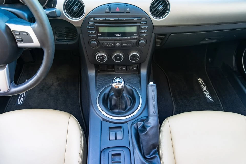 2012 Mazda NC MX-5 Miata - Image 18 of 20