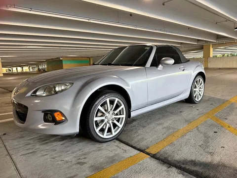 2012 Mazda MX-5 Sport Convertible 2D