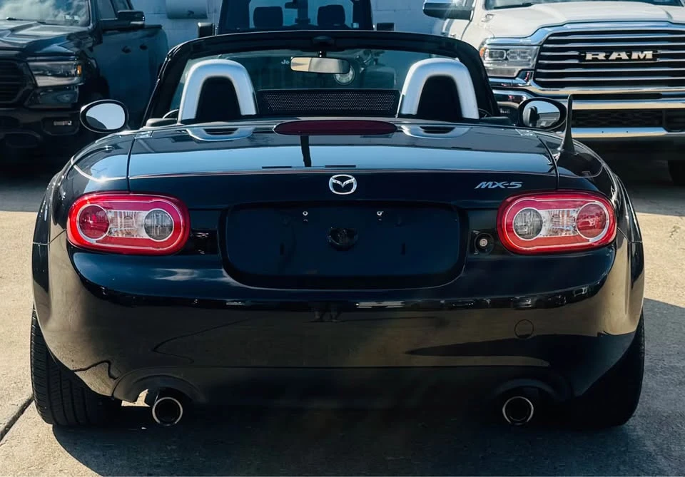 2012 Mazda NC MX-5 Miata - Image 5 of 12