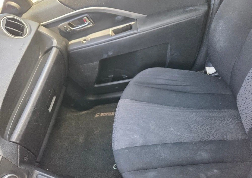 2012 Mazda Mazda 5 - Image 7 of 11