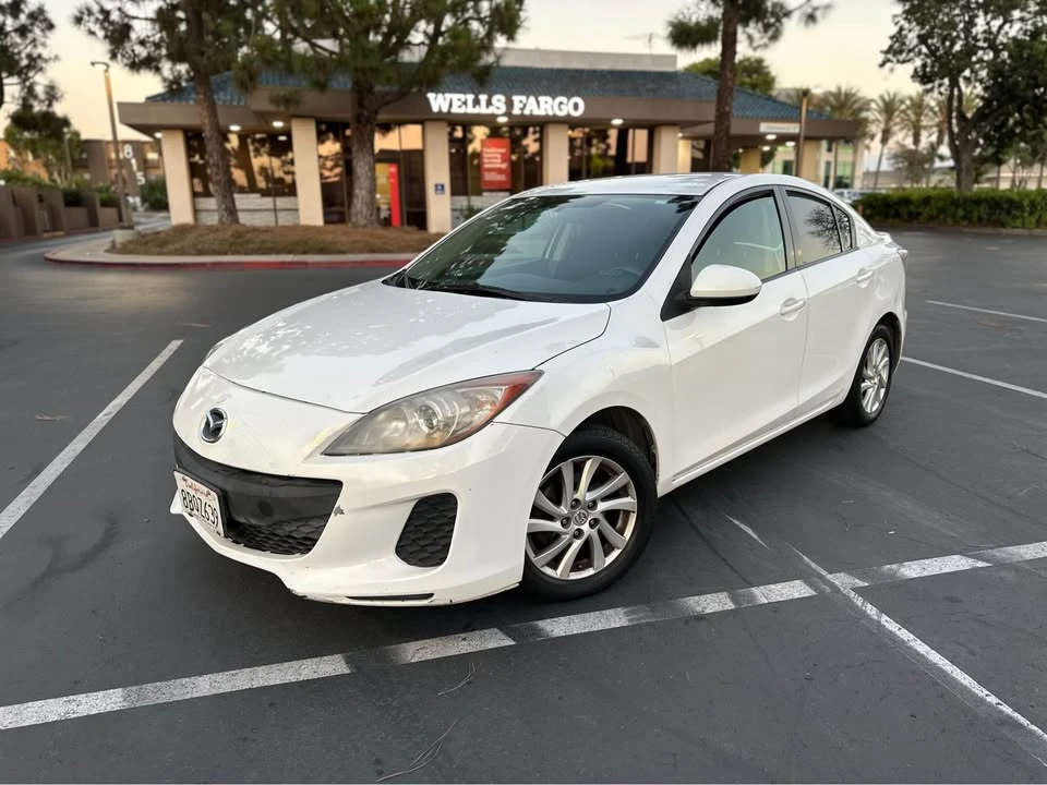 2012 Mazda Mazda 3 2nd Gen - Image 2 of 8