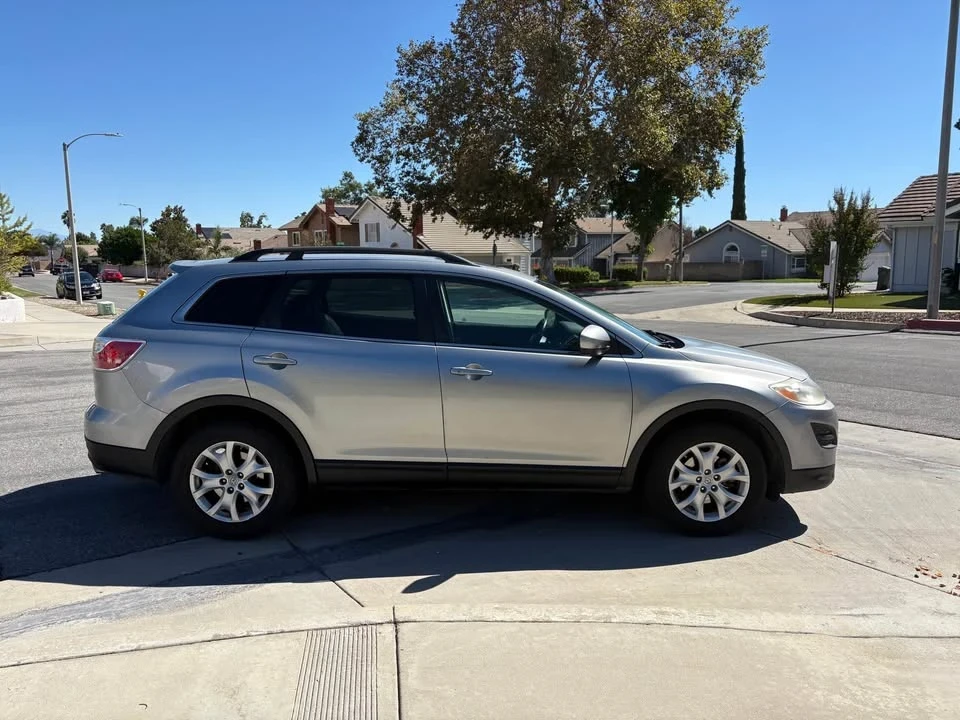 2012 Mazda CX-9 - Image 2 of 10