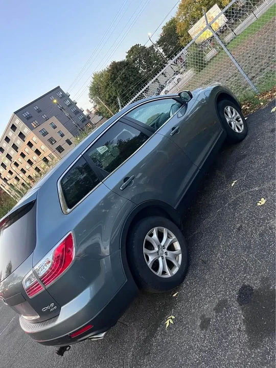 2012 Mazda CX-9 - Image 2 of 10