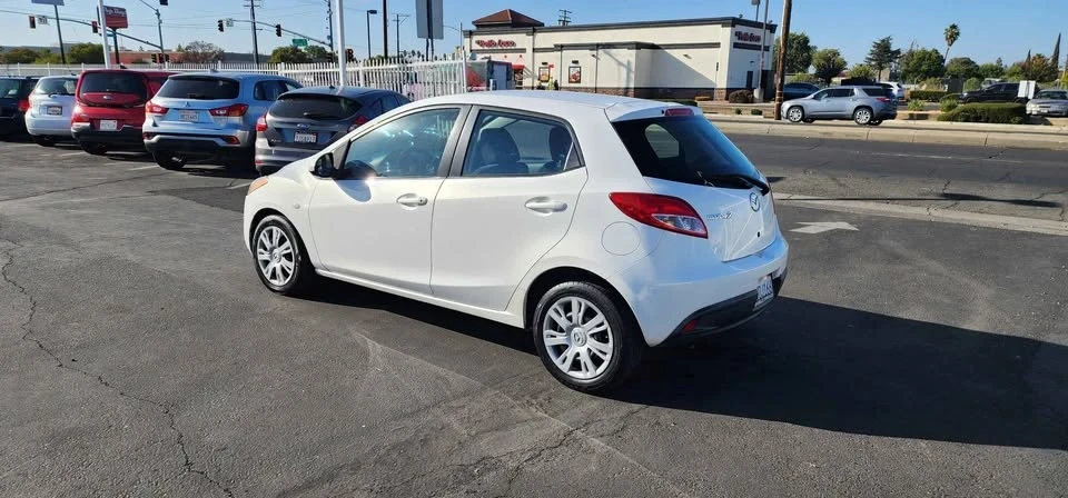 2012 Mazda Mazda 2 2nd Gen - Image 2 of 11