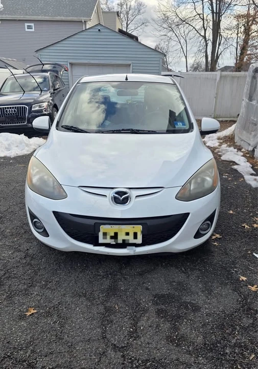 2012 Mazda Mazda 2 2nd Gen - Image 3 of 6