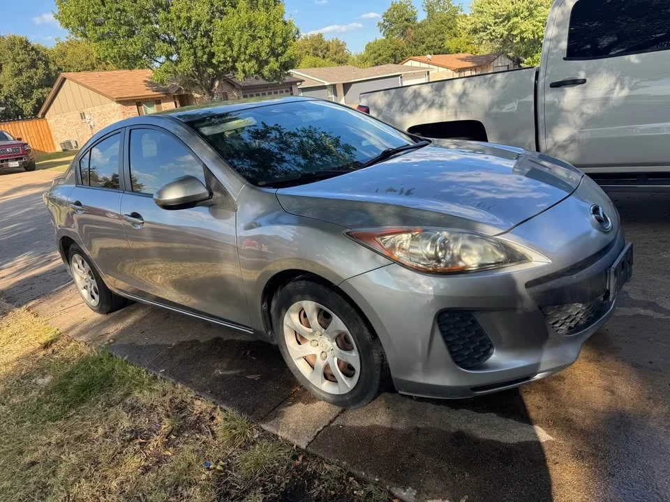 2012 Mazda Mazda 3 2nd Gen - Image 2 of 4