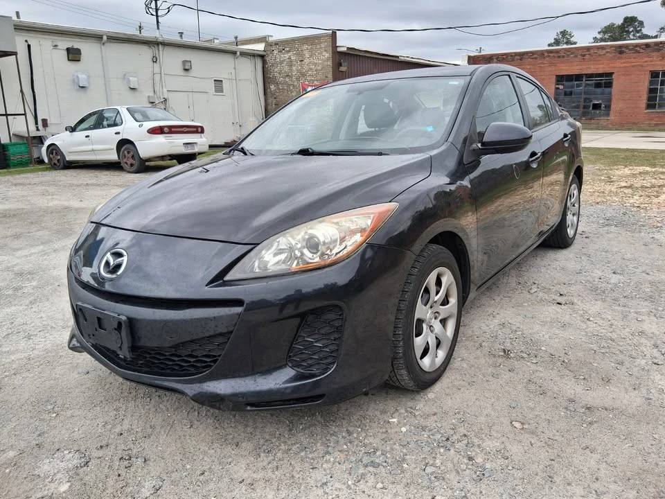 2012 Mazda Mazda 3 2nd Gen - Image 4 of 15