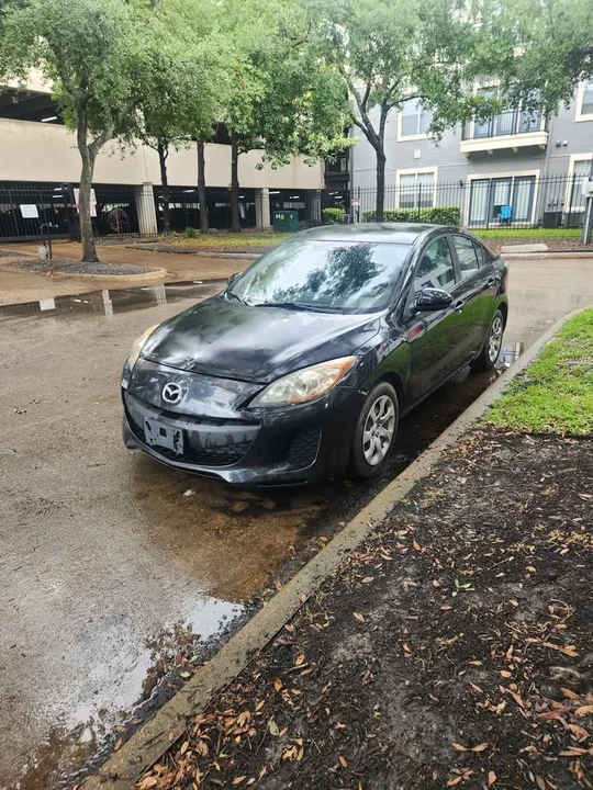 2012 Mazda Mazda 3 2nd Gen - Image 2 of 4