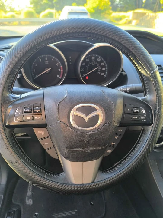 2012 Mazda Mazda 3 2nd Gen - Image 3 of 8
