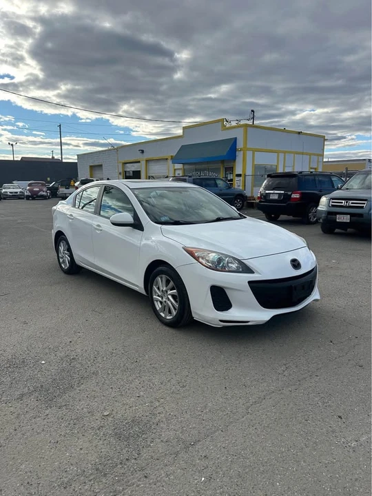 2012 Mazda Mazda 3 2nd Gen - Image 2 of 10