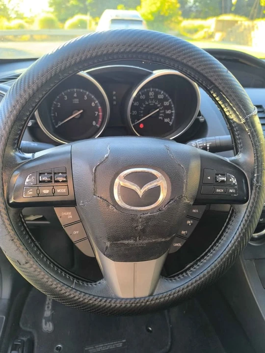 2012 Mazda Mazda 3 2nd Gen - Image 9 of 11