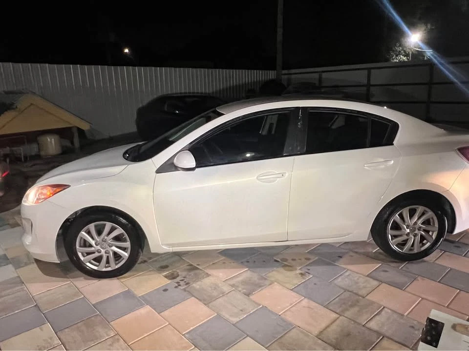 2012 Mazda Mazda 3 2nd Gen - Image 3 of 6