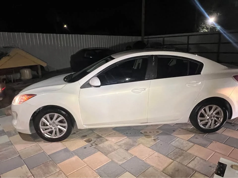 2012 Mazda Mazda 3 2nd Gen - Image 4 of 6