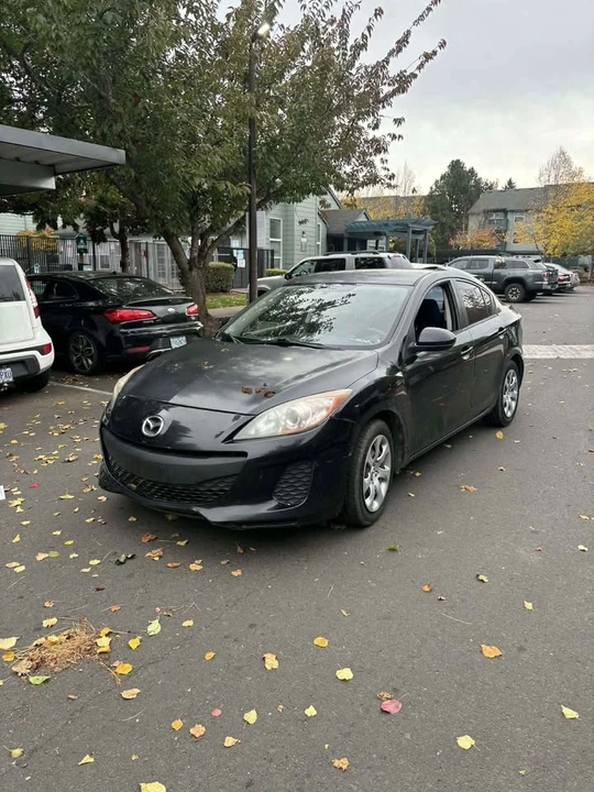 2012 Mazda Mazda 3 2nd Gen - Image 2 of 8
