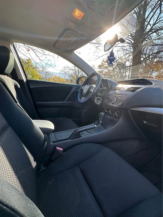 2012 Mazda Mazda 3 2nd Gen - Image 11 of 18