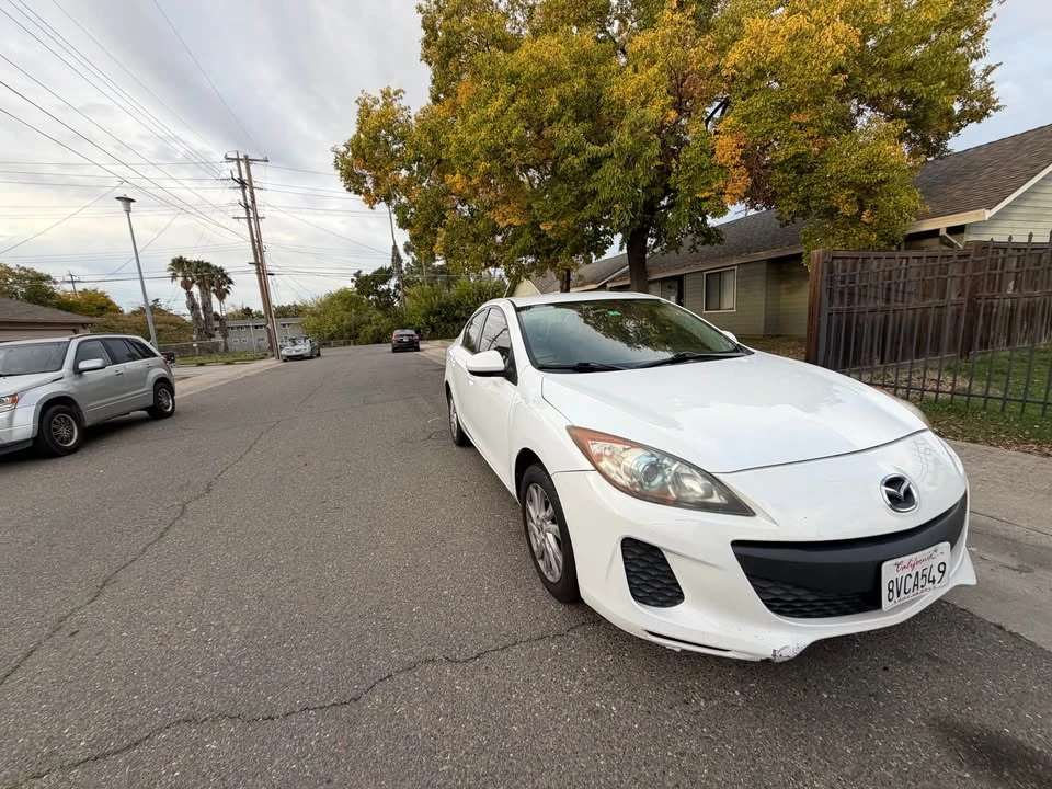 2012 Mazda Mazda 3 2nd Gen - Image 2 of 6