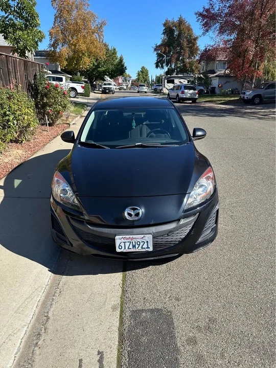 2012 Mazda Mazda 3 2nd Gen - Image 2 of 10