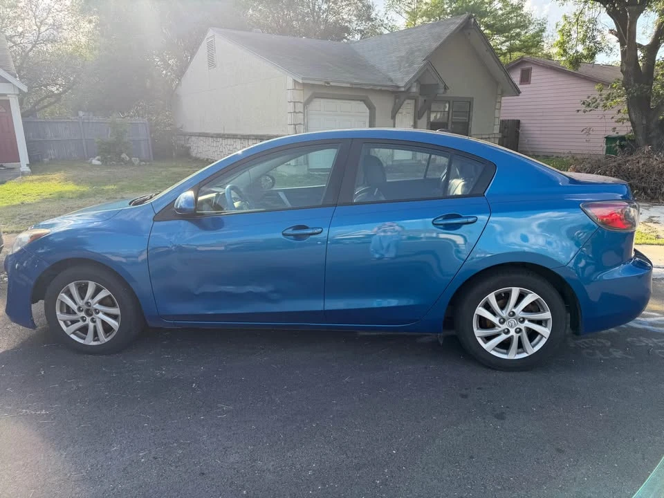 2012 Mazda Mazda 3 2nd Gen - Image 5 of 17