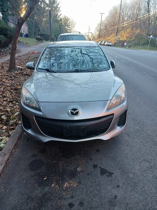 2012 Mazda Mazda 3 2nd Gen - Image 2 of 8
