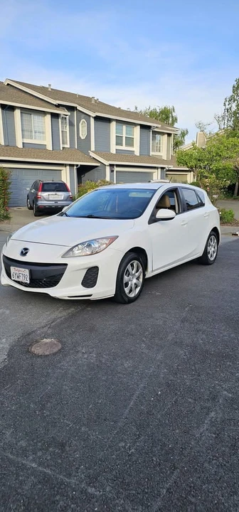 2012 Mazda Mazda 3 2nd Gen - Image 2 of 18