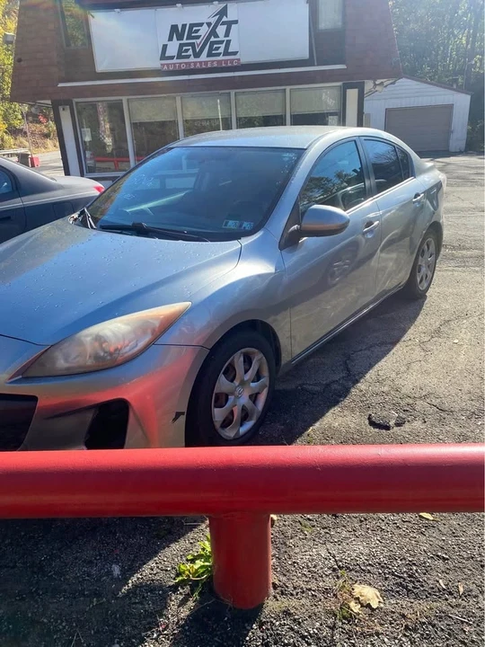2012 Mazda Mazda 3 2nd Gen - Image 4 of 9