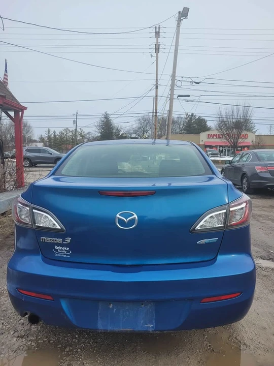 2012 Mazda Mazda 3 2nd Gen - Image 4 of 15