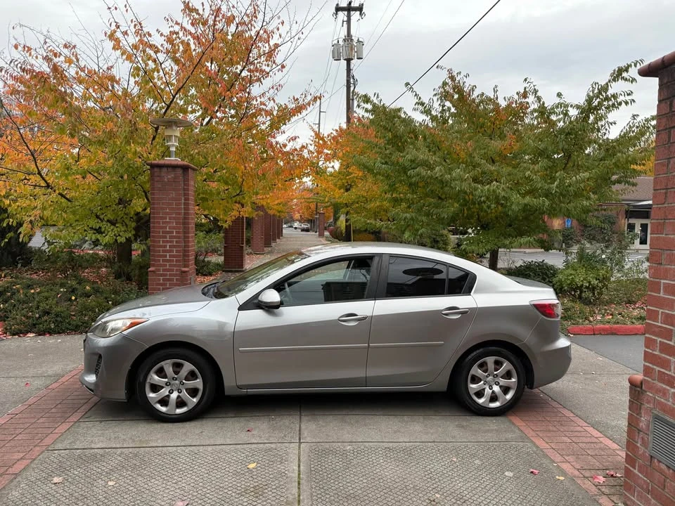 2012 Mazda Mazda 3 2nd Gen - Image 2 of 14