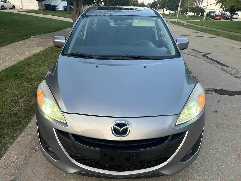 2012 Mazda Mazda 5 - Image 4 of 12
