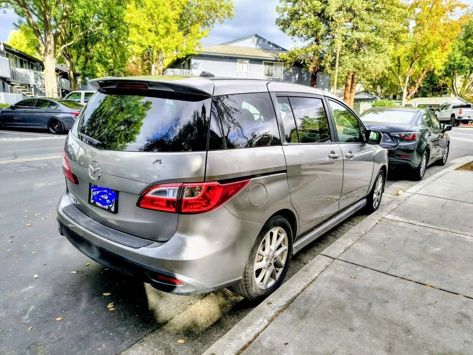 2012 Mazda Mazda 5 - Image 4 of 9