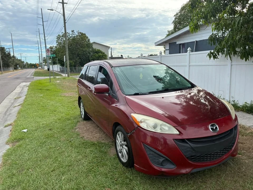 2012 Mazda Mazda 5 - Image 4 of 12