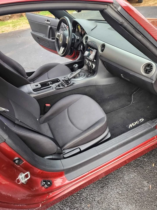 2012 Mazda NC MX-5 Miata - Image 6 of 12
