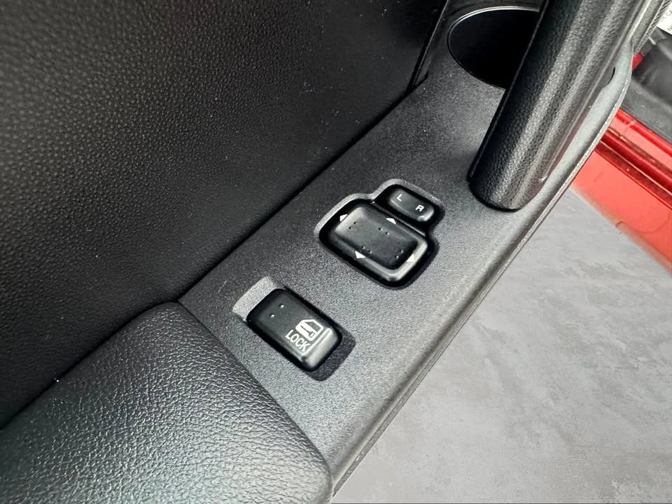 2012 Mazda NC MX-5 Miata - Image 19 of 20