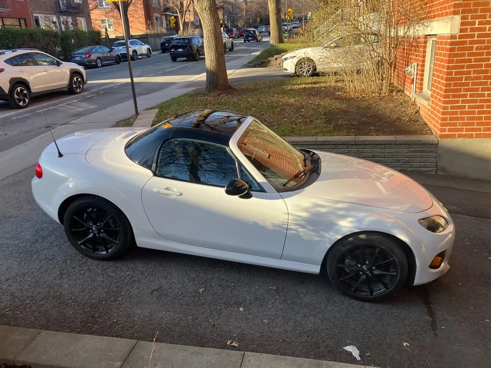 2012 Mazda NC MX-5 Miata - Image 4 of 5