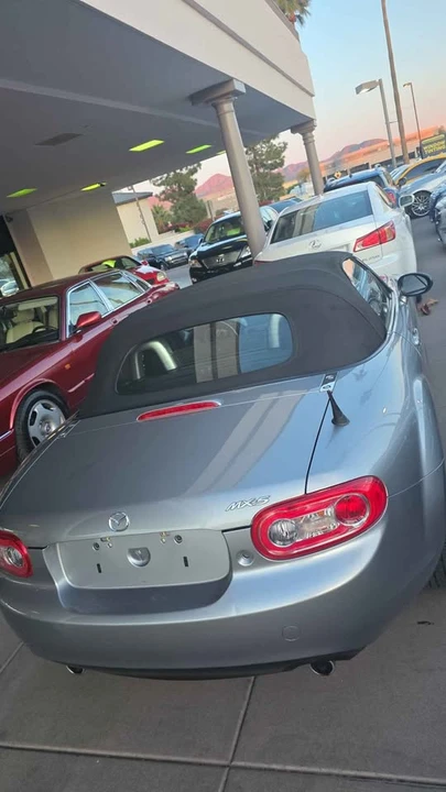2012 Mazda NC MX-5 Miata - Image 2 of 2