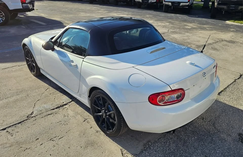 2012 Mazda NC MX-5 Miata - Image 5 of 17