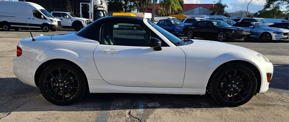 2012 Mazda NC MX-5 Miata - Image 5 of 17