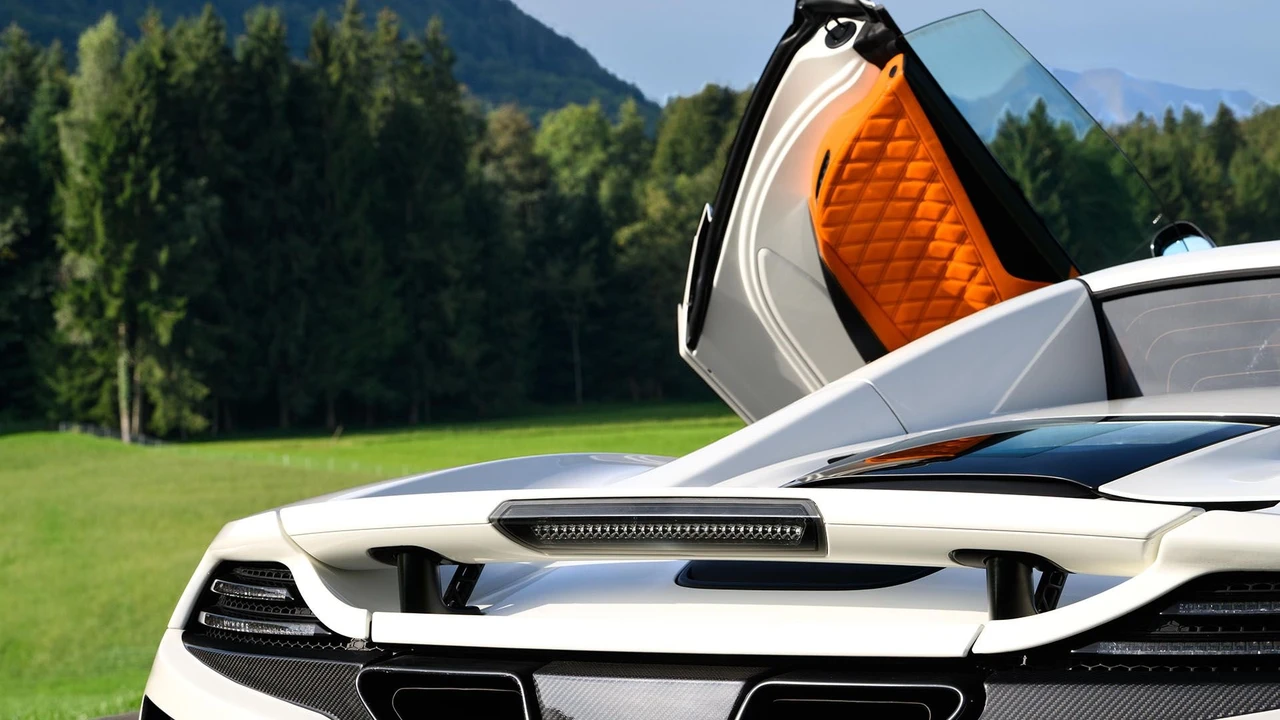 2012 McLaren MP4-12C Spider - Image 28 of 31