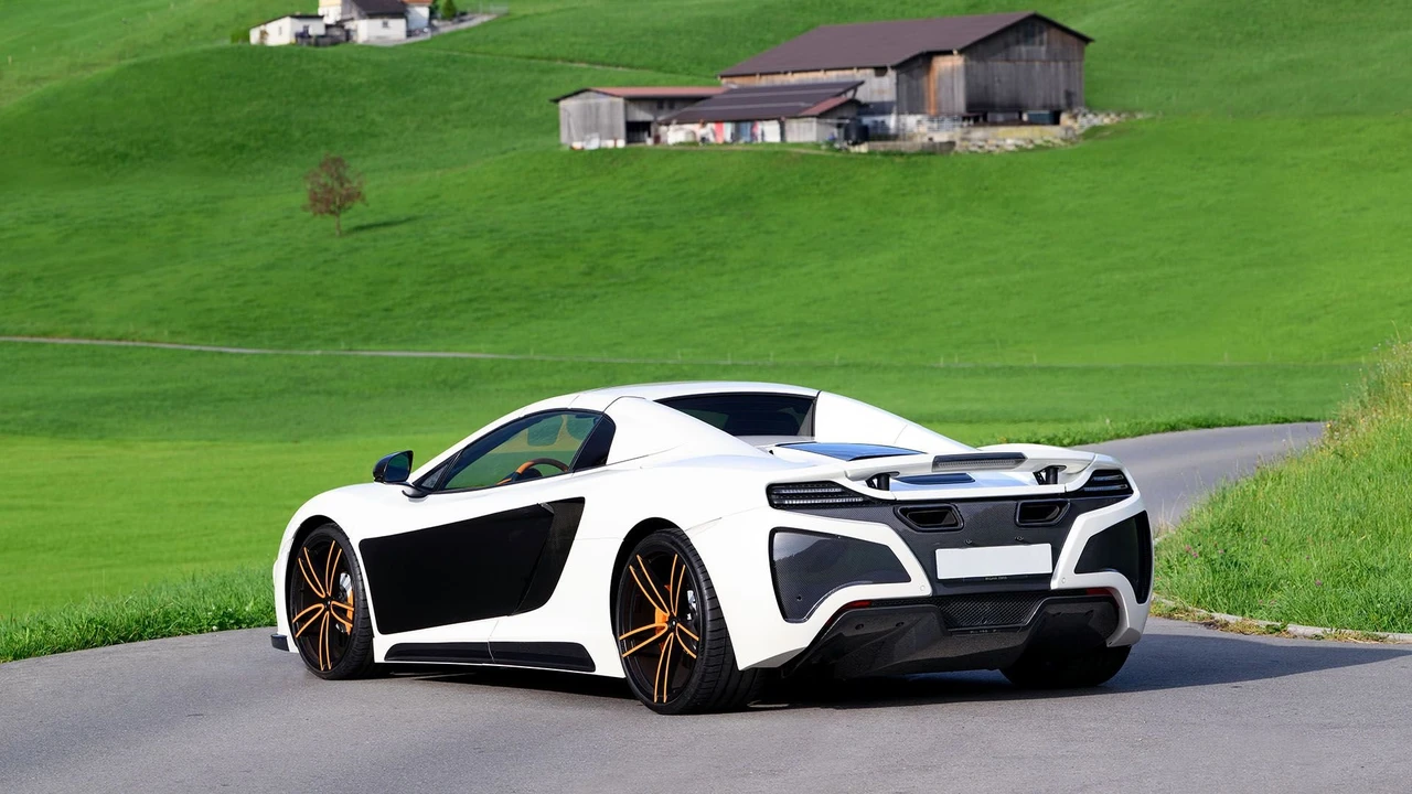 2012 McLaren MP4-12C Spider - Image 14 of 31