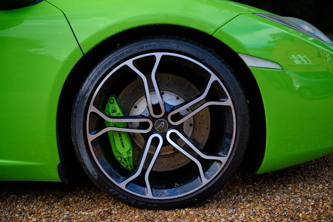 2012 McLaren MP4-12C - Image 22 of 30