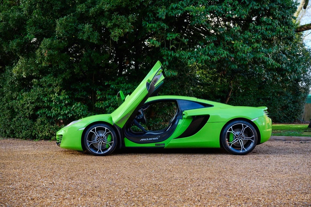 2012 McLaren MP4-12C - Image 17 of 30
