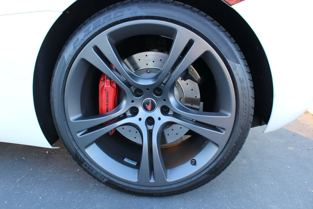 2012 McLaren MP4-12C - Image 6 of 22